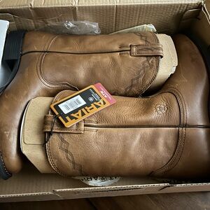 Ladies Ariat boots BNIB 9.5